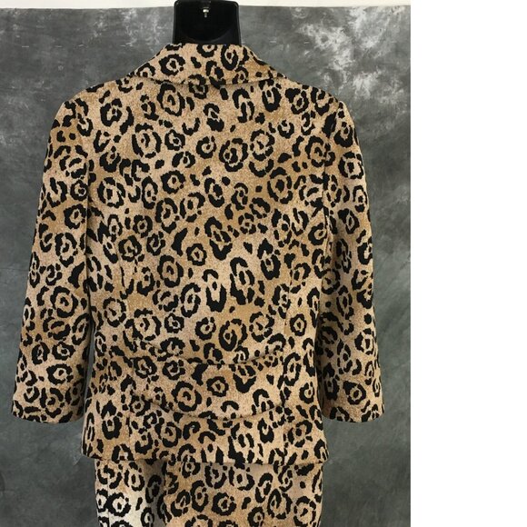 BEAUTIFUL St John collection knit black beige multi jacket skirt suit size 4 - Picture 7 of 9